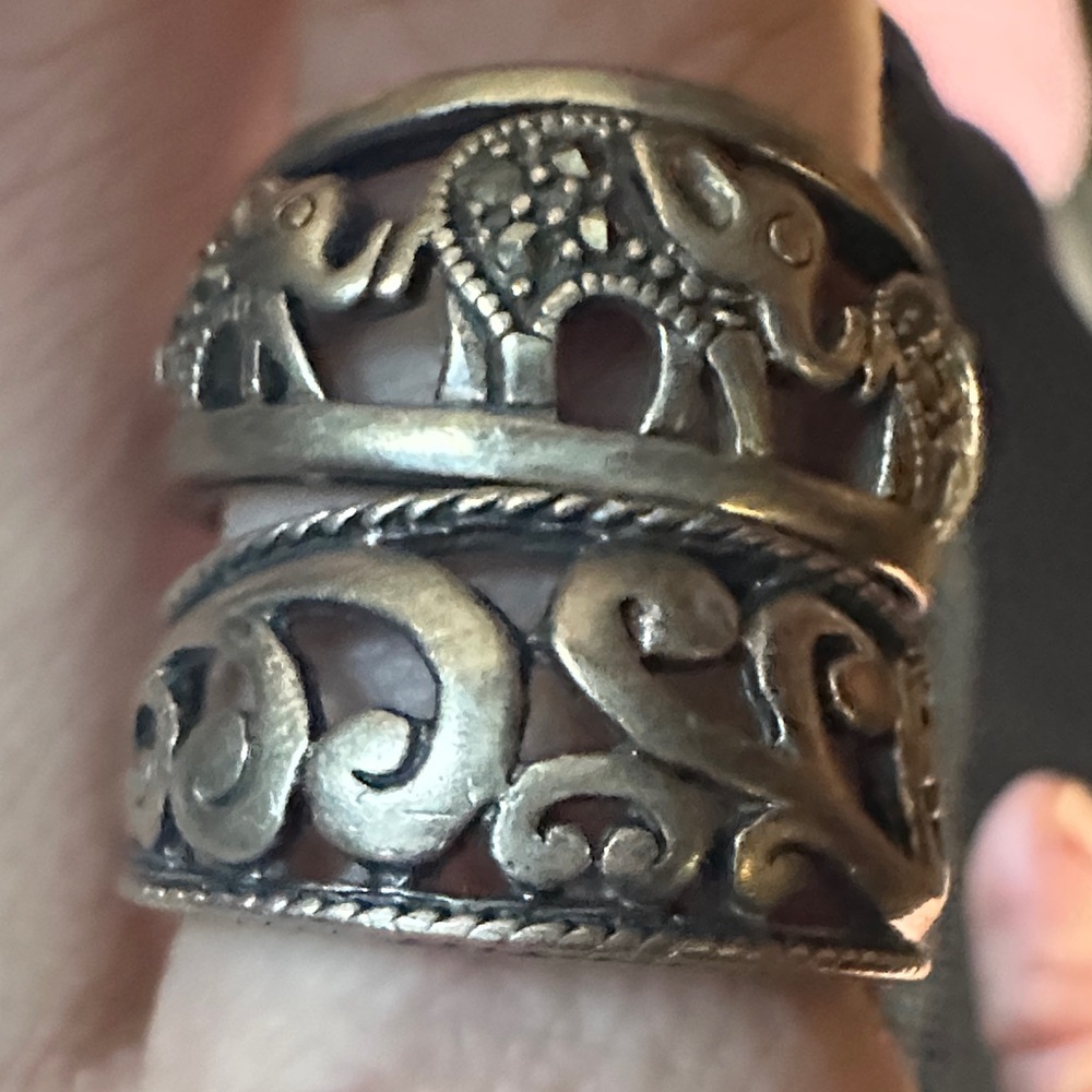 Elephant Design Bronze Ring